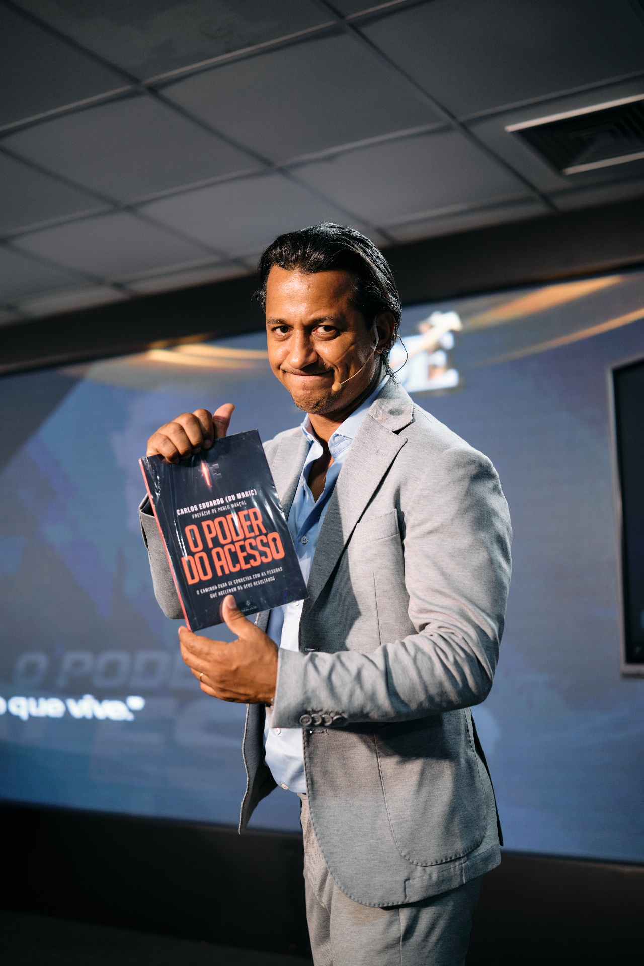 Du Magic com o livro O Poder do Acesso